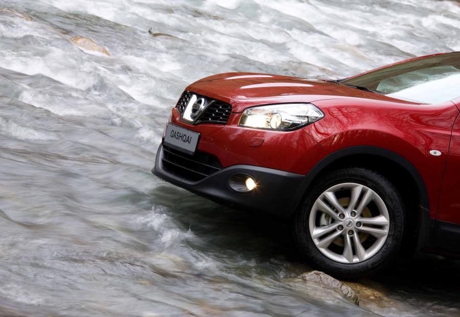  Nissan Qashqai 2010 года  (фото 125 из 204)